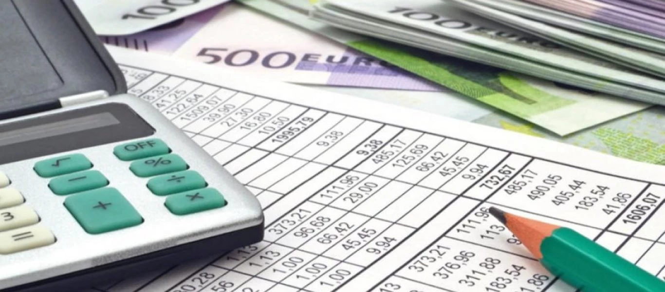 Ηλεκτρονικές αποδείξεις: «Παράθυρο» για μείωση του ορίου στους φορολογούμενους